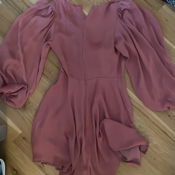 Saints + Secrets pinky silky dress XS - Picture 4 of 4